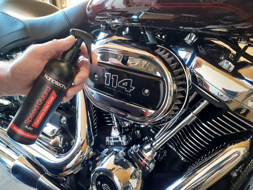 Combo Kit 2: Protect & Shine: 1 x Speed Guard Auto 250ml, 1 x Nano Wash 250ml, 1 x Pack Microfiber Clothes