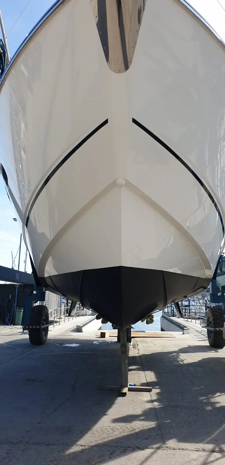 Nano Shield Extreme 100ml for advanced surface protection against dirt, UV rays, and oxidation | Nanotech SST

