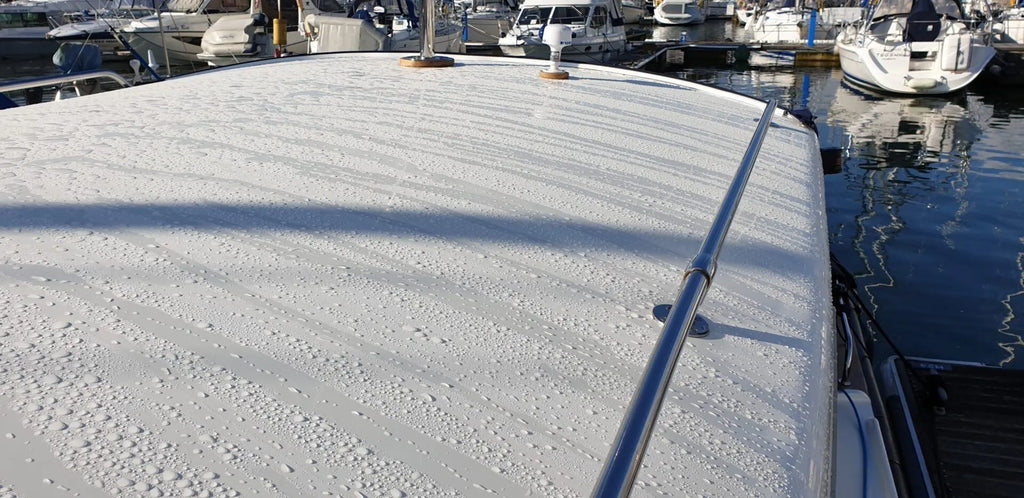 Nano Wash Marine 500ml for deep cleaning and protection of marine surfaces, removes dirt and grime | Nanotech SST

